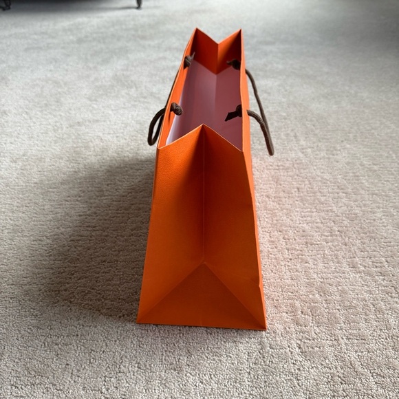 Hermes Shopping Bag - Picture 6 of 7